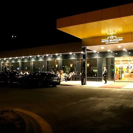 Отель Hotel Bratislava Братислава