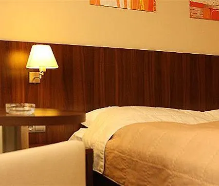 Hotel Bratislava Отель Братислава