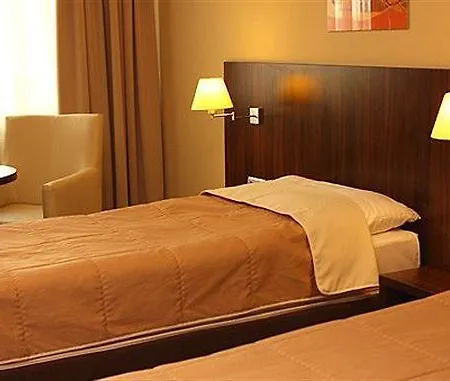 Отель Hotel Bratislava Братислава