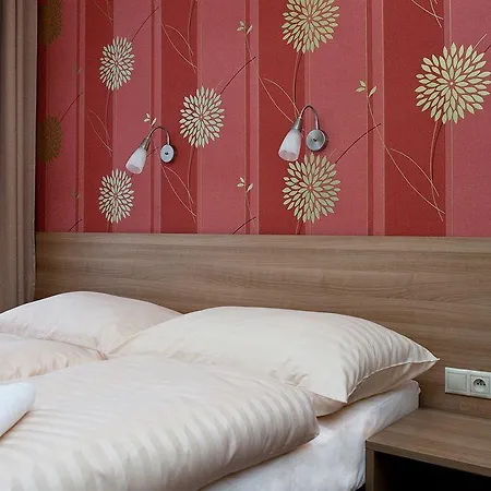 Отель Hotel Bratislava