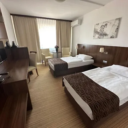 Отель Hotel Bratislava