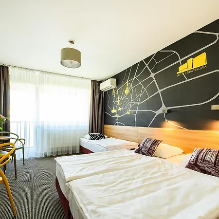 Hotel Bratislava Отель 4*