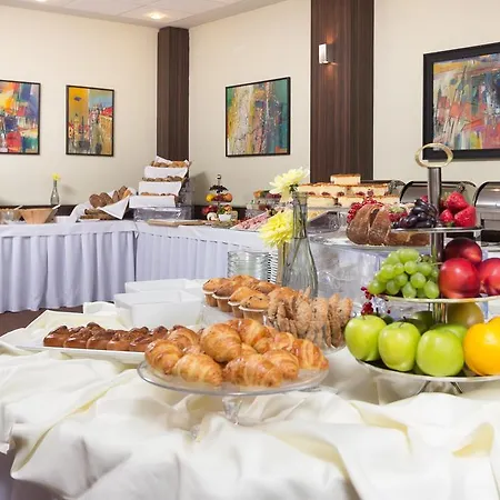 Hotel Bratislava 4* Братислава