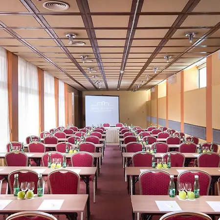 Отель Hotel Bratislava