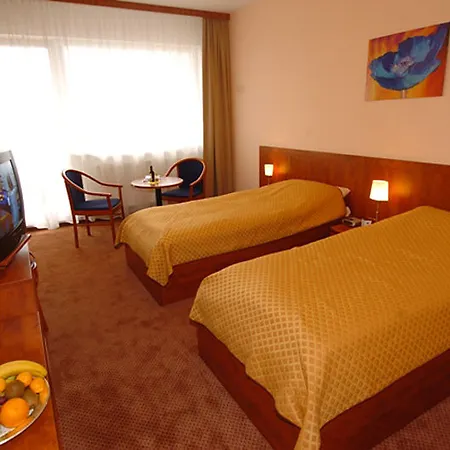 Hotel Bratislava Отель Братислава