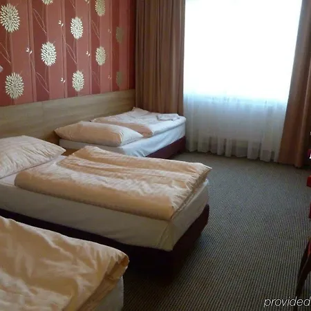 Hotel Bratislava 4* Братислава
